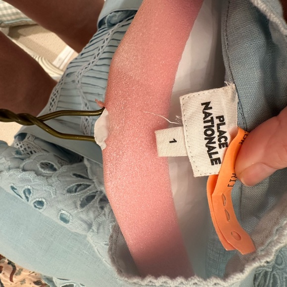 Place Nationale. Eyelet details. Size small - Picture 4 of 7